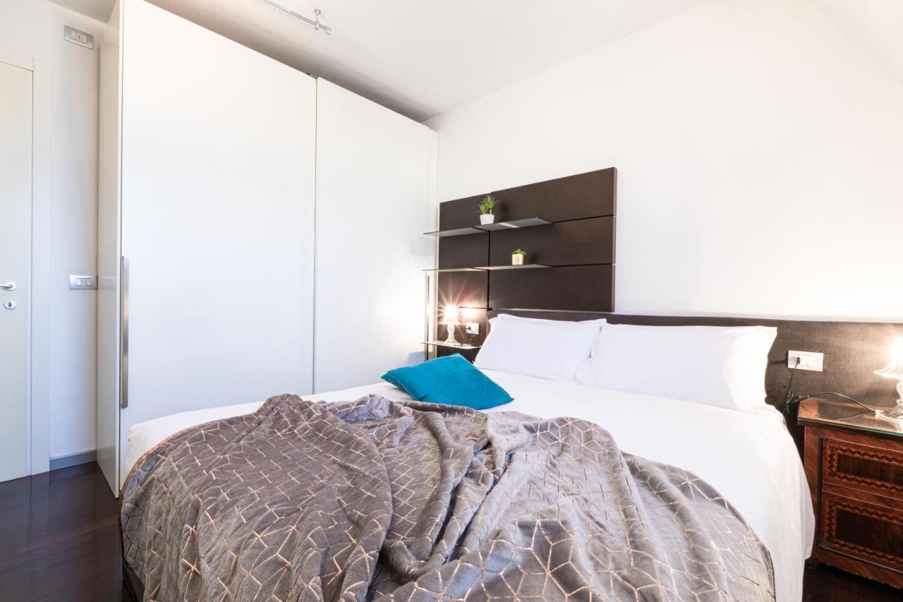 Sempione Split-Level Terrace Apartment - Top Collection Milano Exteriör bild