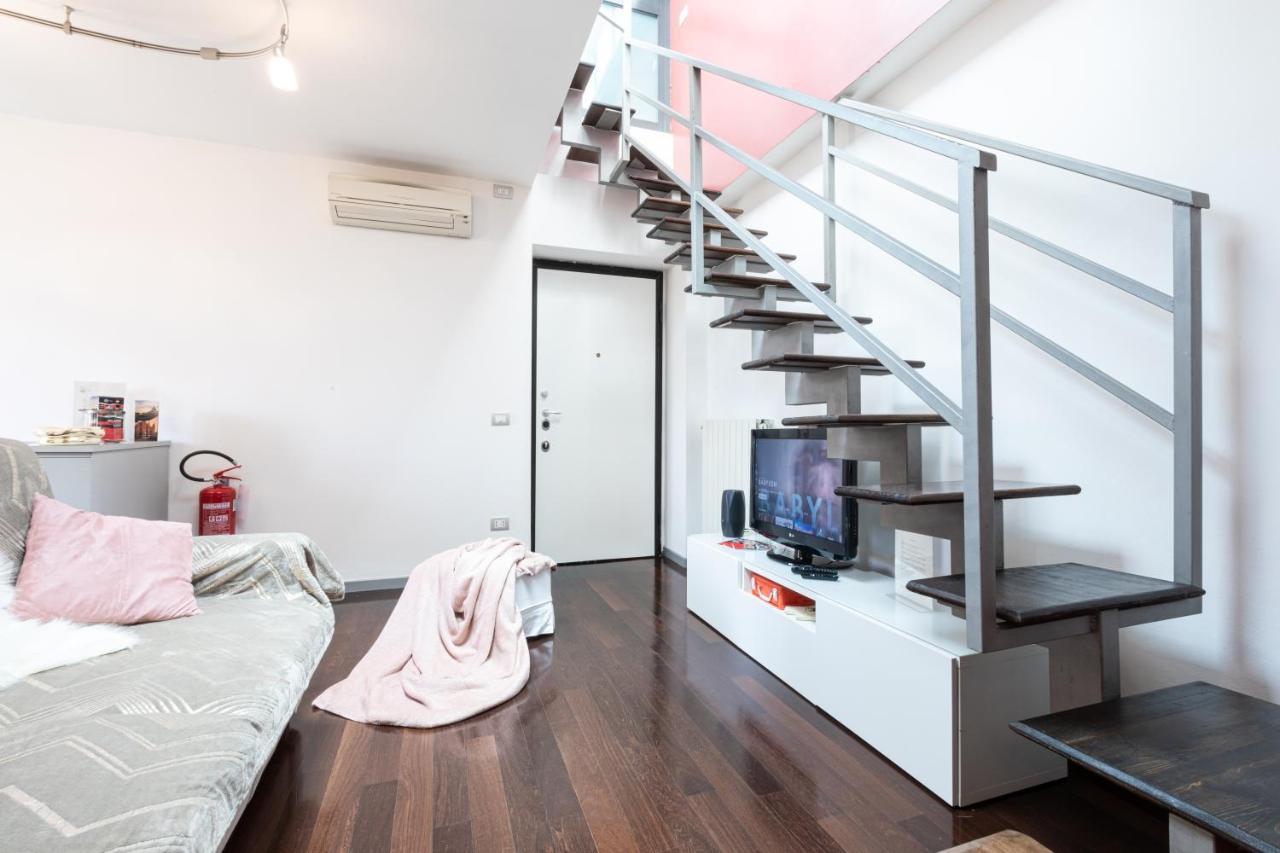 Sempione Split-Level Terrace Apartment - Top Collection Milano Exteriör bild